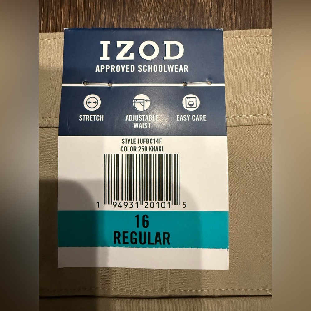 NWT Izod boys size 16 performance material khaki Tan Shorts - Picture 4 of 4